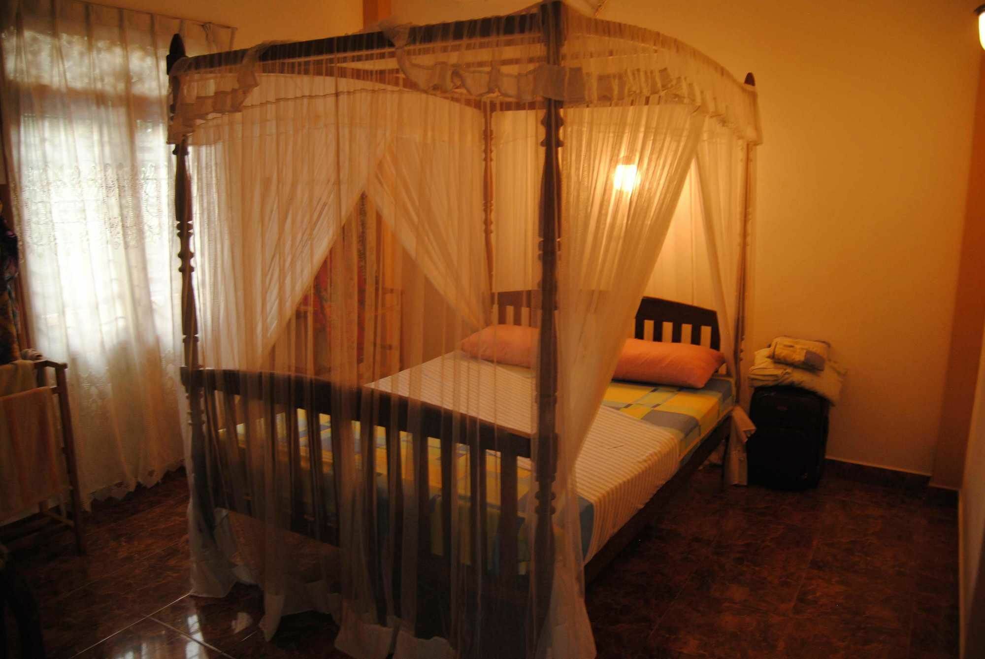 Kumara Guest House Unawatuna Buitenkant foto